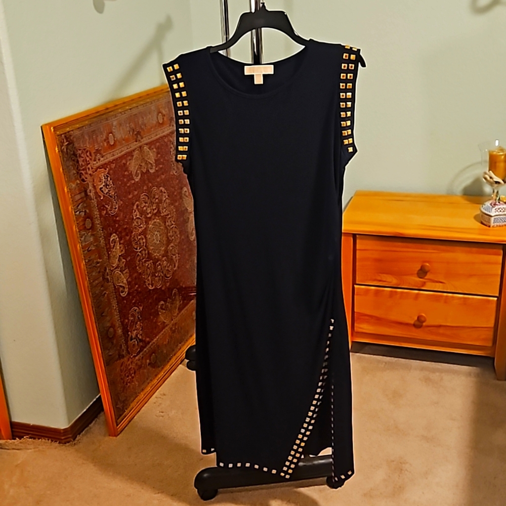 Dark navy dress/sexy for all occasions
